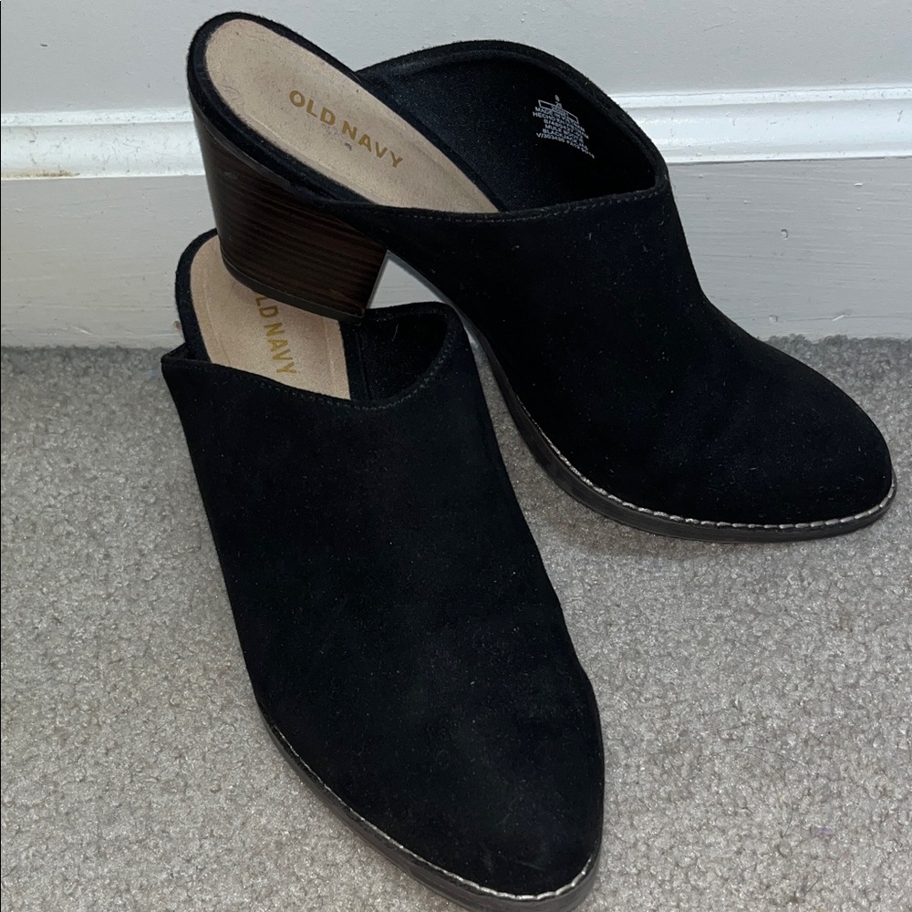 Old Navy Women's Black Mules with Wooden Heel